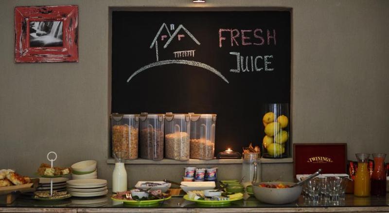 Organic Stay Guesthouse Свакопмунд Екстер'єр фото