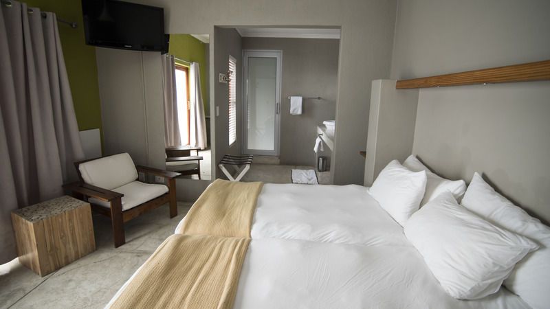 Organic Stay Guesthouse Свакопмунд Екстер'єр фото