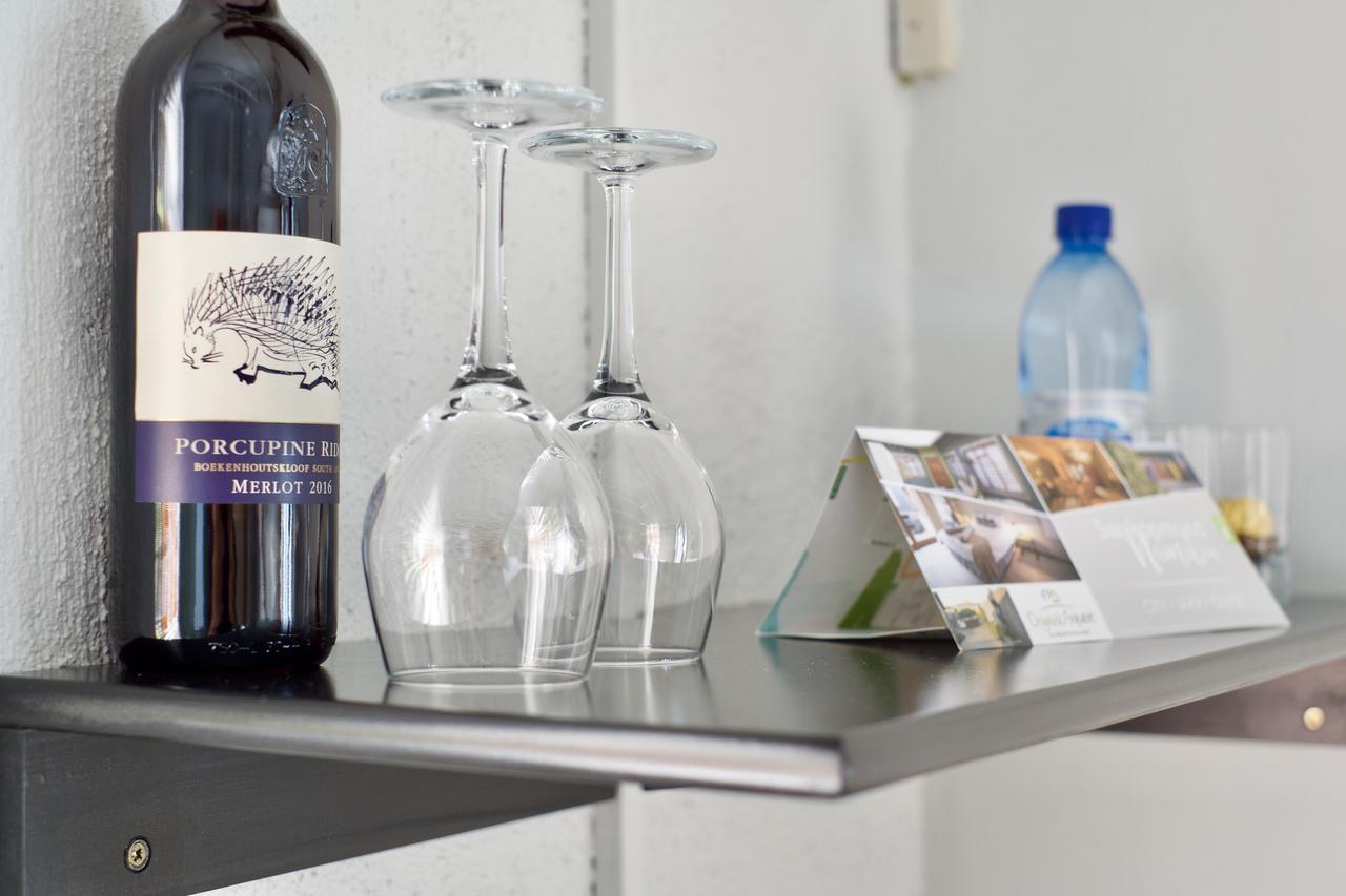 Organic Stay Guesthouse Свакопмунд Екстер'єр фото