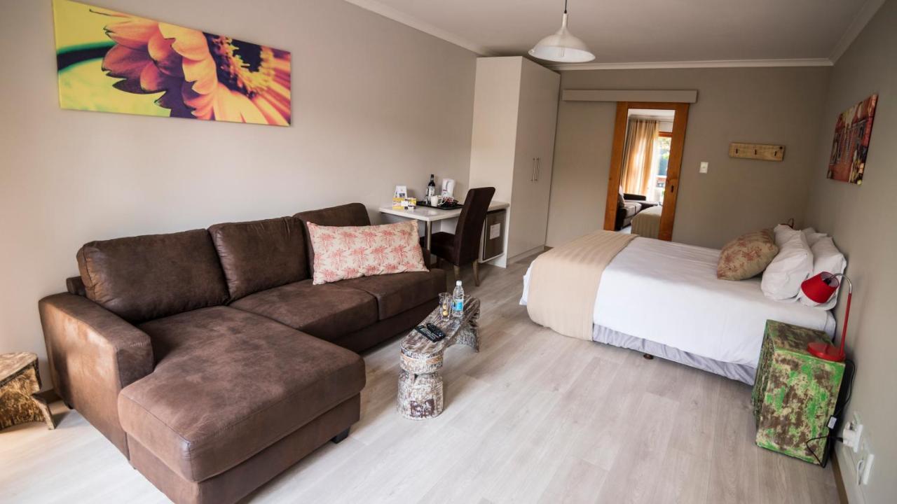 Organic Stay Guesthouse Свакопмунд Екстер'єр фото
